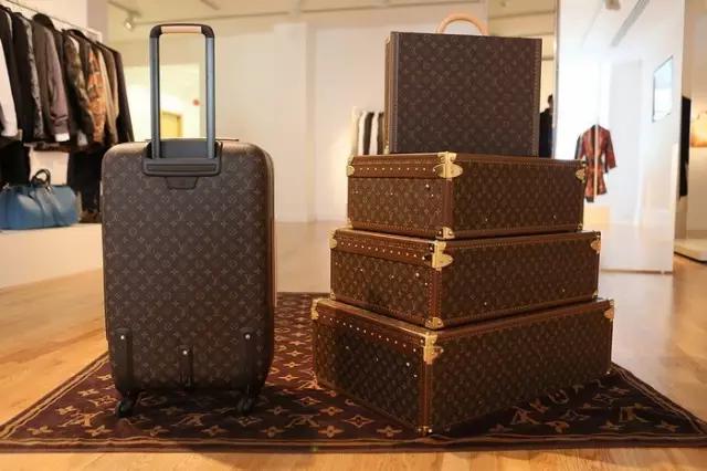 航空行李箱怎么选,空姐自用行李箱收纳攻略