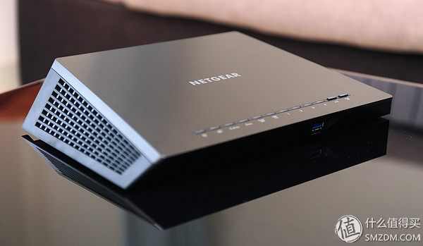 做工精良,外观大气,配置强悍~测NETGEAR美国网件Nighthawk夜鹰R6900别墅级无线路由
