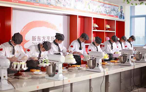 厨师学校成人培训速成班,辽宁省厨师面点师培训学校