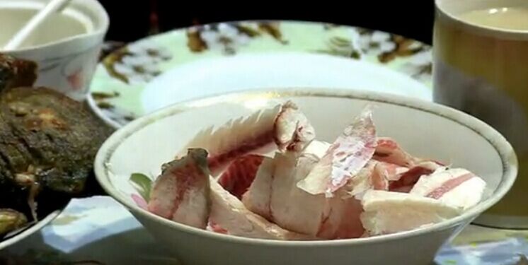 中国最冷小镇呼中上演泼水成冰秀,最冷内蒙古泼水成冰一个字就是美