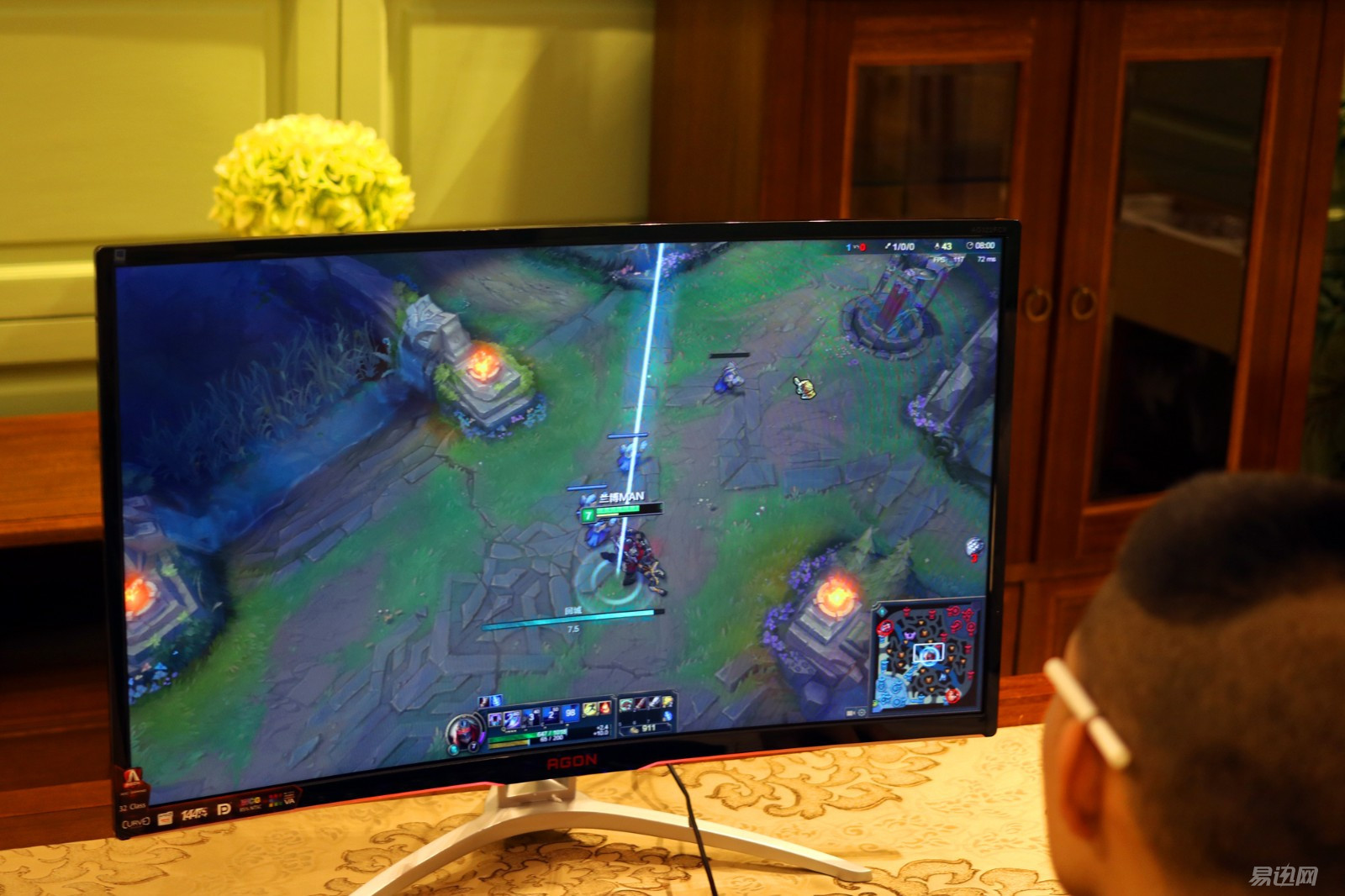 aoc27寸显示器玩游戏有多爽,aoc曲面显示器打什么游戏合适