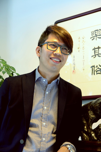 为了叫板美国汉堡，他把包子店开到哈佛大学，一年卖出3个亿