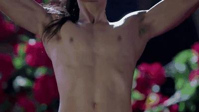 太子妃红的原因就是——相逢一炮泯恩仇