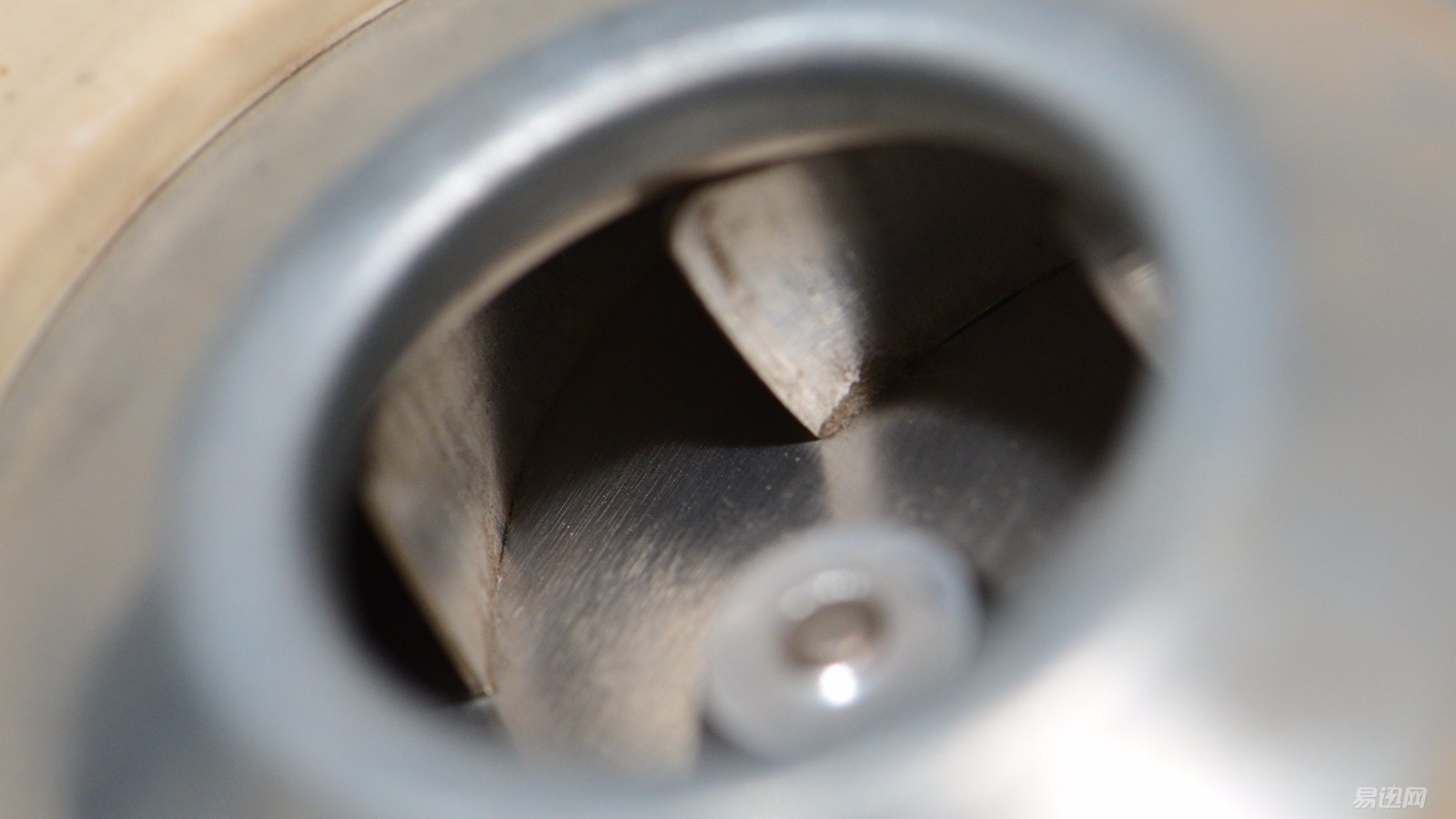 海尔最新款吸尘器测评,海尔吸尘器zw1500-2拆解