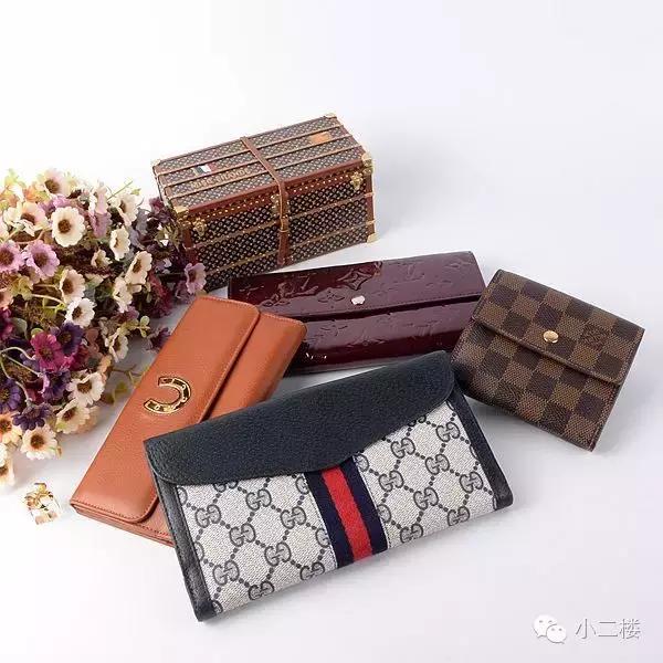 钱包要选什么样的才好,什么牌子的钱包好看适合女孩子