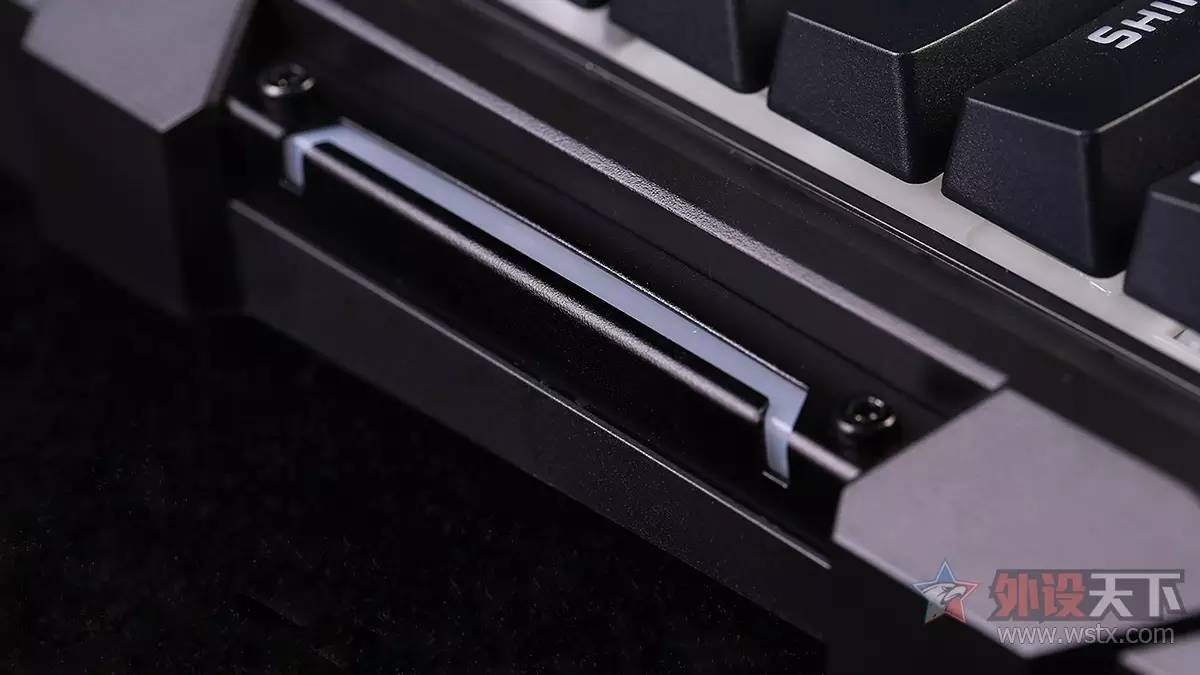 惠普gk200机械键盘测评,惠普GK320灰木轴机械键盘