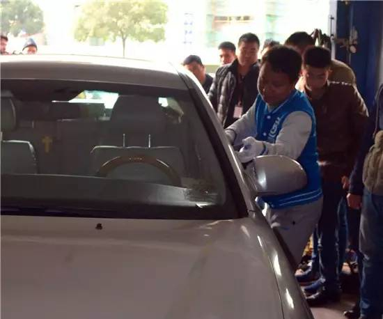 「四轮定位」分分钟就搞定了？师傅你偷懒了吧！一共14步呢！