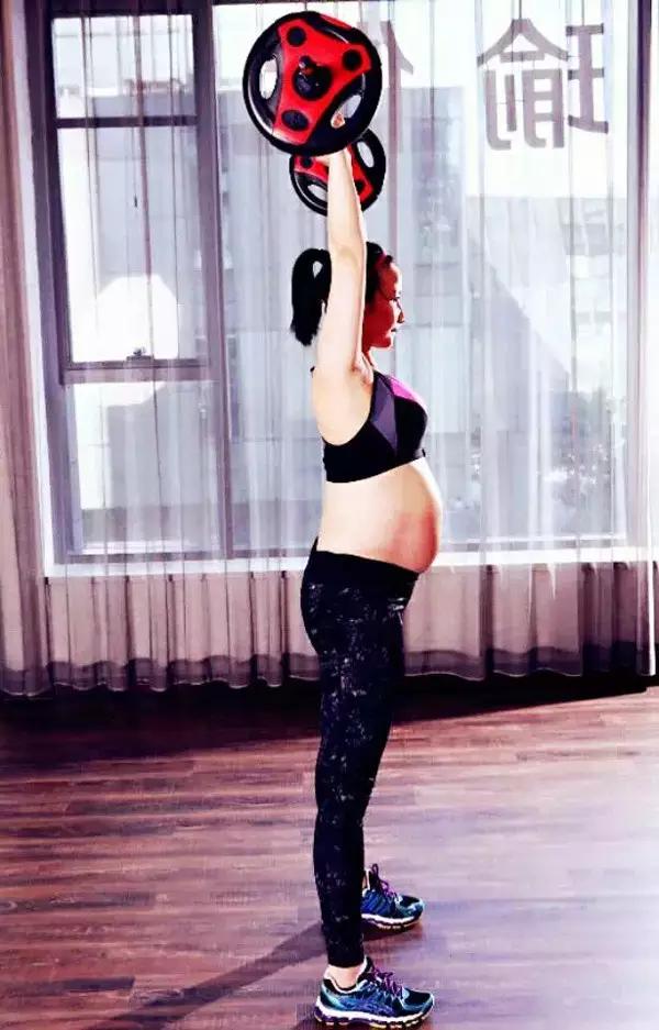 孕期妈妈可以做哪些锻炼,高领孕妇可以力量训练吗