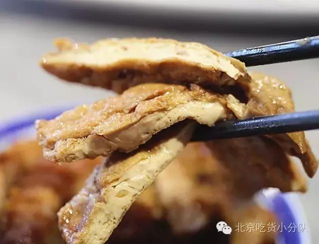 这道菜一上桌就勾起人动筷的欲望,这道菜只用两分钟就能学会