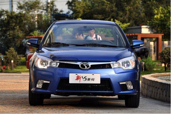 这些国外的淘汰车型，在中国换个车标接着卖