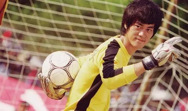 世界杯十大守门员排行榜,世界足坛十大最强门将诺伊尔垫底