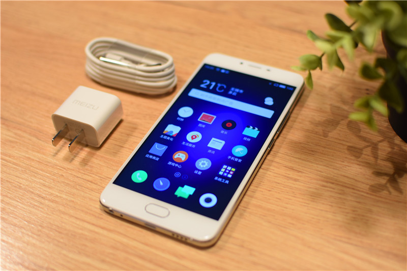 低调不代表没有光芒,魅蓝u20怎么样