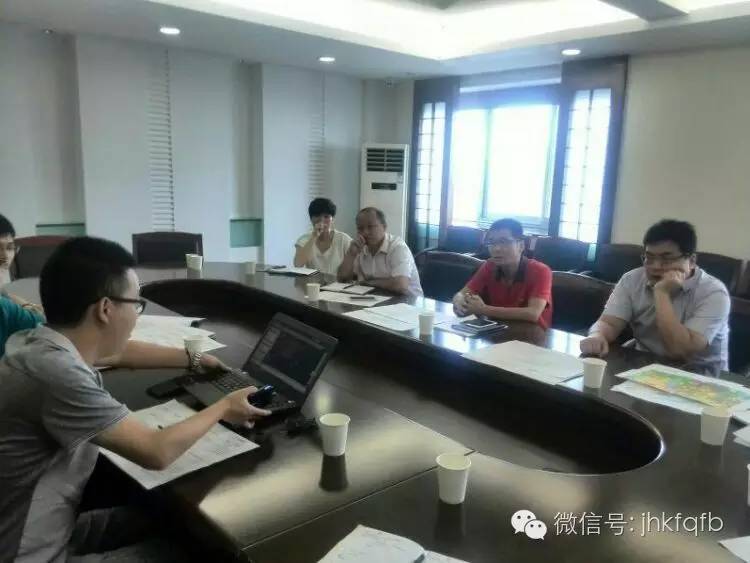 三百竞赛部门快速行动开发区全力推动“三百”竞赛活动攻坚