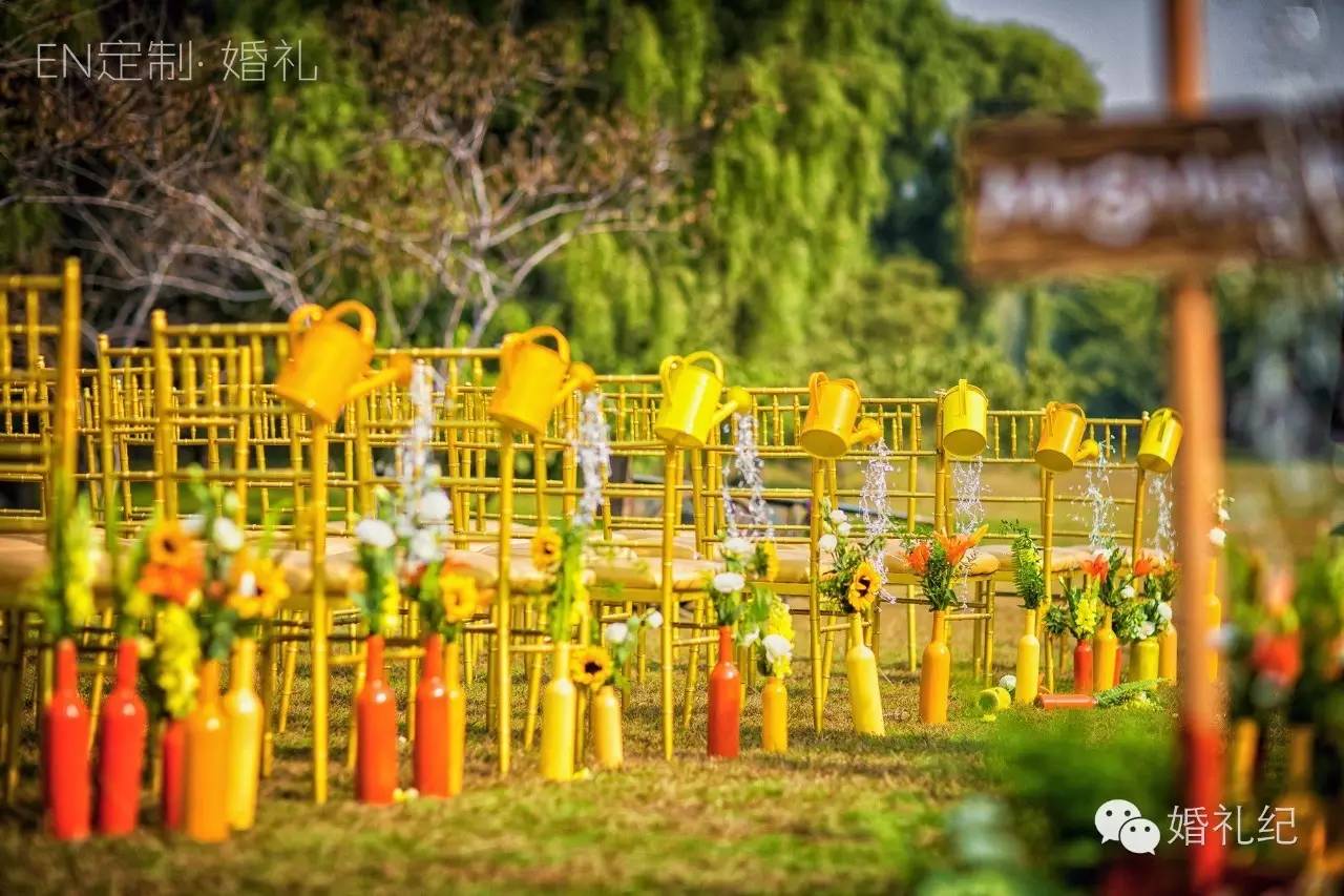 万众瞩目的婚礼,婚礼布置纱幔怎么做花球