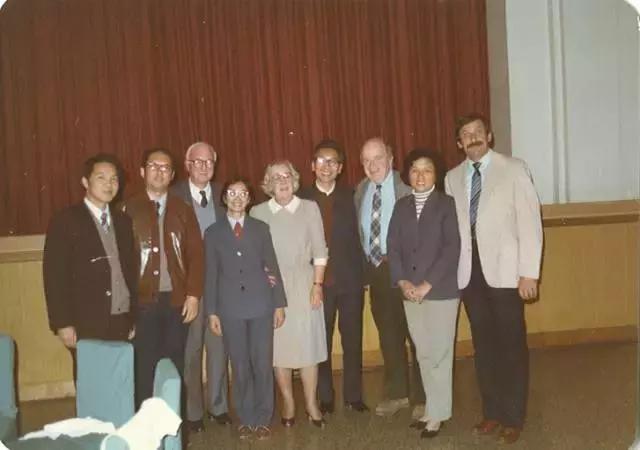 揭秘：早期青蒿素类药品不为人知的事｜李泽琳口述（下）