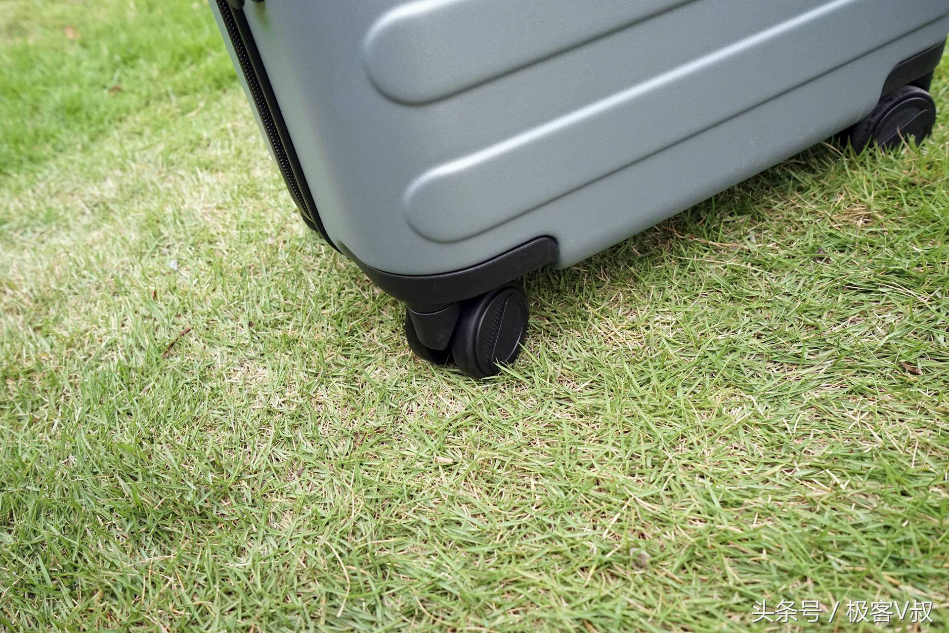 90分七道杠旅行箱扩容版,90分七道杠旅行箱哪个颜色好看