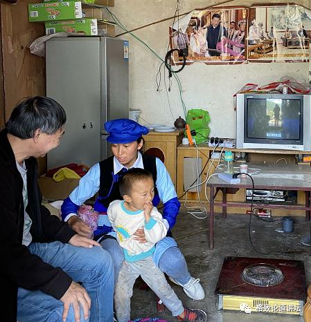 为什么长毛的火腿还能吃,长毛的火腿肠吃了会怎样