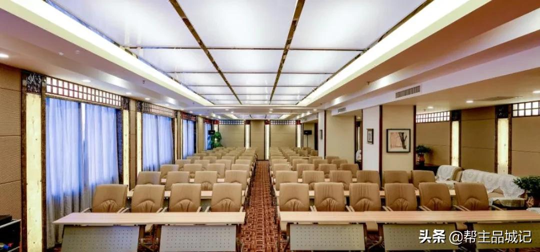 你好，“66岁”兰州和平饭店！很年轻