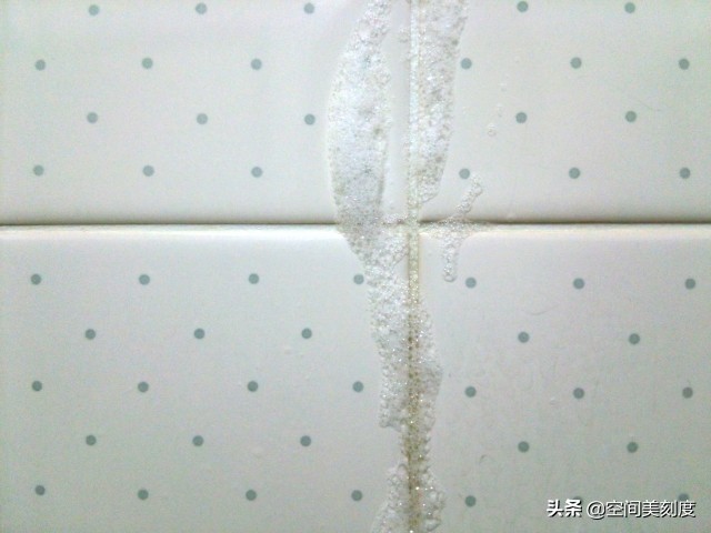 墙上顽固的霉菌怎么处理,怎么清除霉菌生活小妙招
