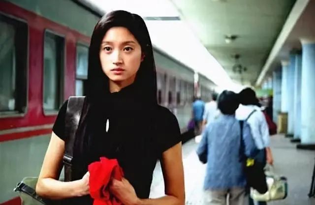 8位“岩女郎”今昔对比，有人依旧炙手可热，有人嫁豪门又离婚