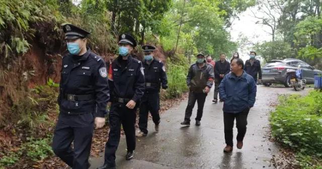 璧ｅ窞濂冲瓙缃戠粶鍒峰崟,璧ｅ窞缃戠粶鍒峰崟妗堜緥
