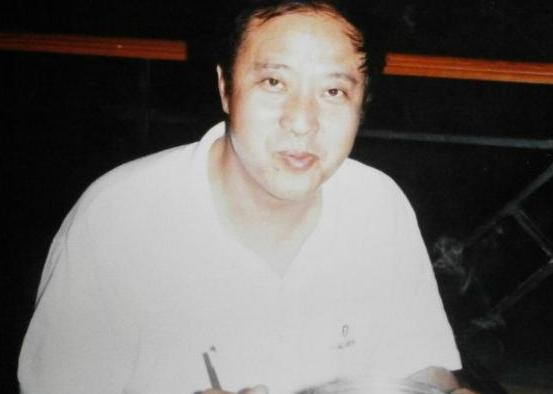 牛群为什么退出央视舞台,2000年为什么牛群不搭档