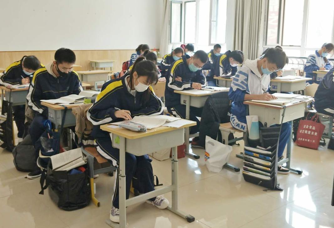 高三学生复课做什么好,高三复课学校在哪里