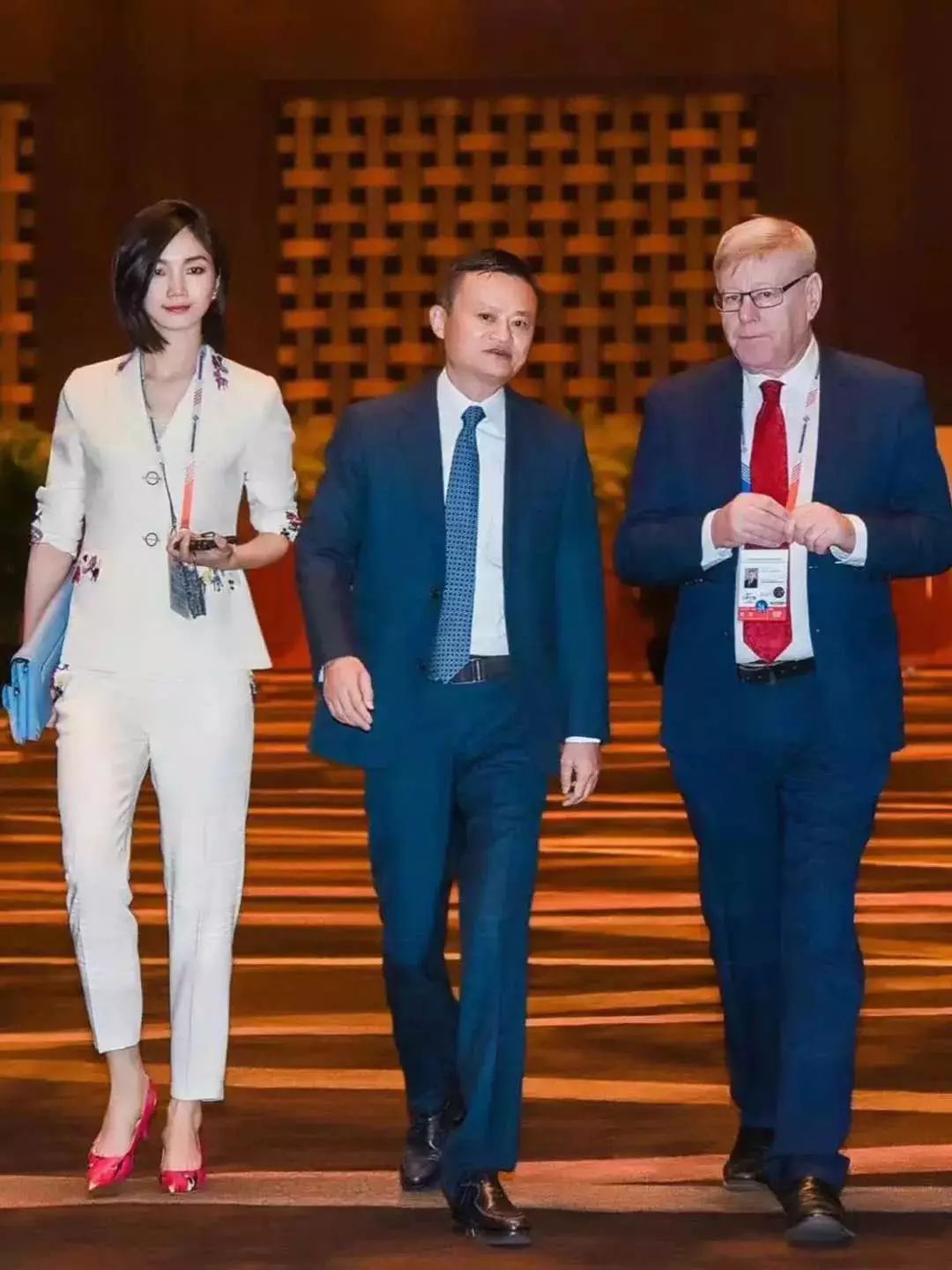 阿里巴巴女高管卖面膜,阿里巴巴高管卖面膜