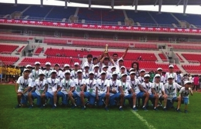 乌鲁木齐天山区少年足球培训班,乌鲁木齐第五小学足球世界冠军