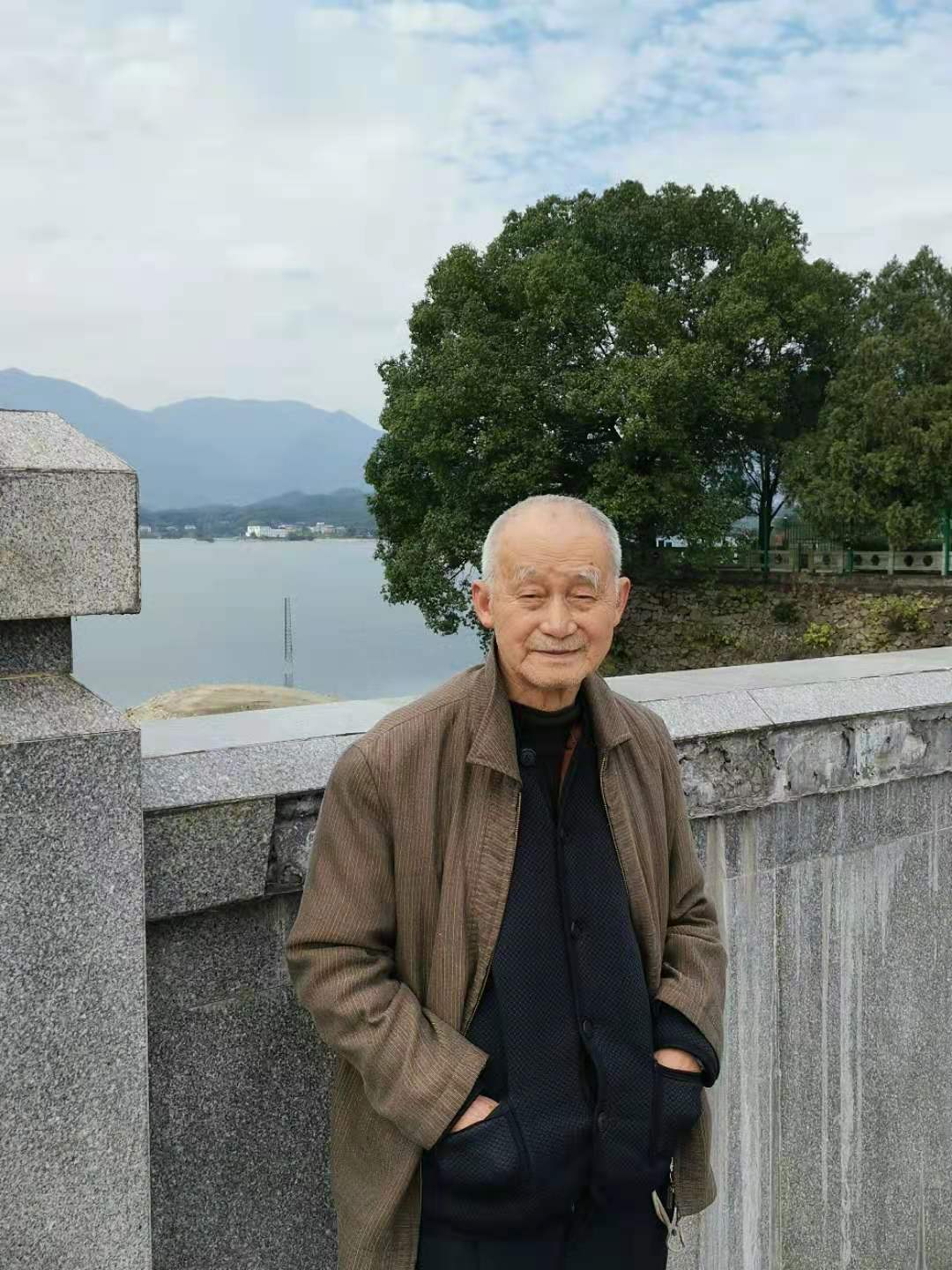《浠蕲烽火》20细三儿接哥打狗棒绿豆眼瘦小很聪明
