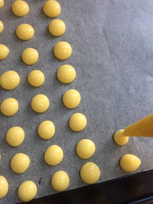 六个月宝宝蛋黄溶豆做法,蛋黄溶豆可以作为辅食吗
