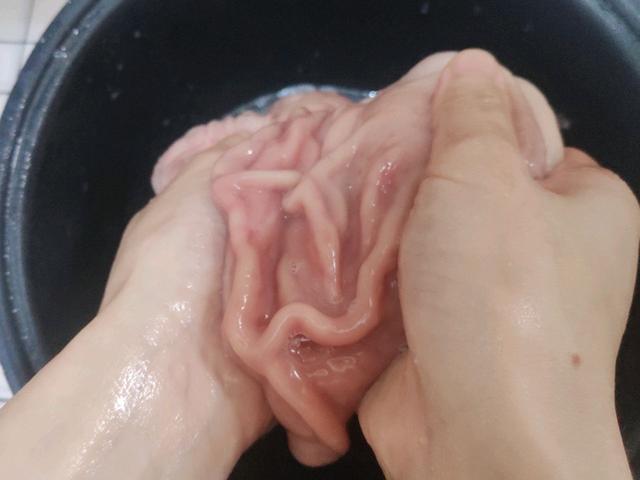 热天胡椒猪肚鸡的正确做法,汤浓肉嫩胡椒猪肚鸡视频