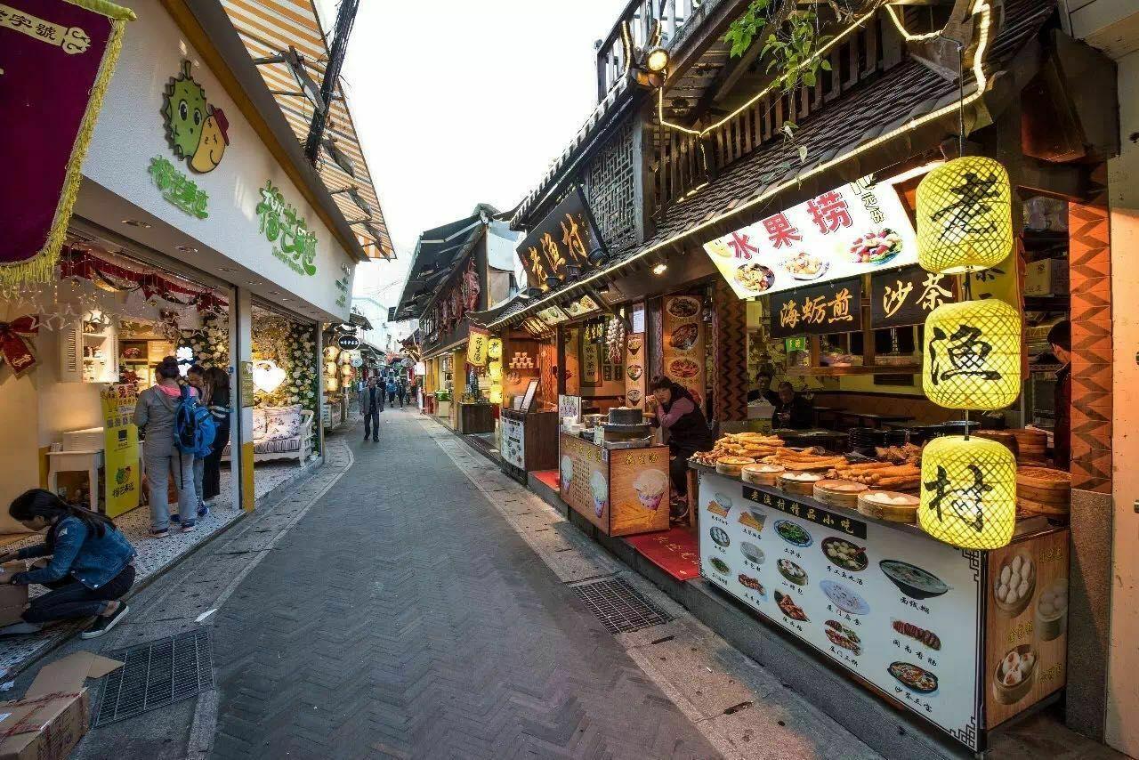 去厦门旅游，在曾厝垵，你得来住一晚