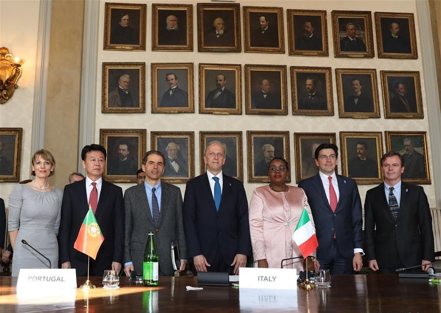 世界著名的射电天文望远镜,世界最大的单一天文射电望远镜