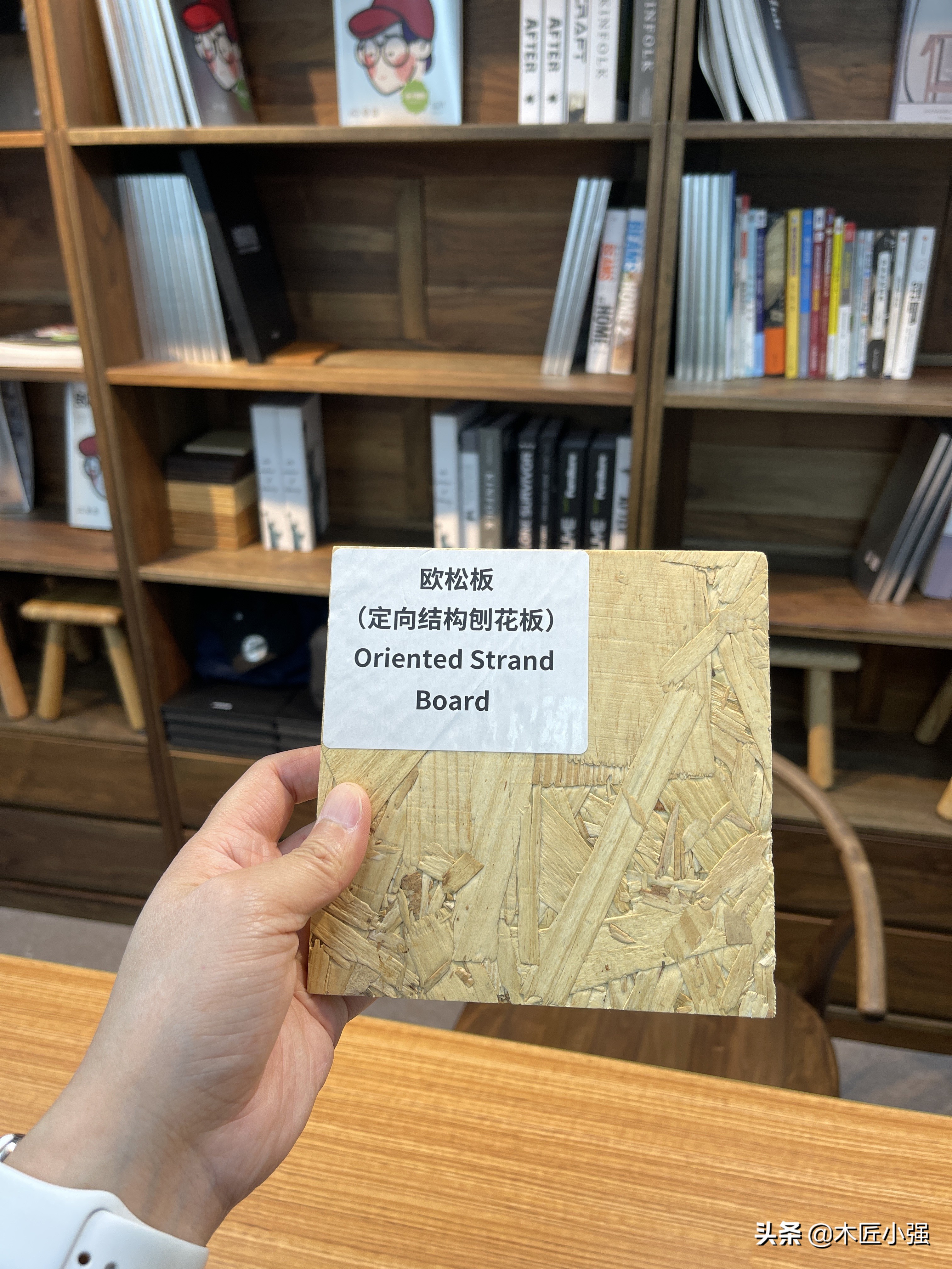 开放衣柜为什么比普通衣柜贵,贵的衣柜和便宜的有什么区别