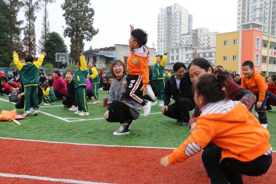 东升高沙幼儿园趣味运动会,南鹰幼儿园趣味运动会