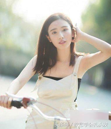 俏皮减龄中长发发型扎法,扎发发型简单又好看中长