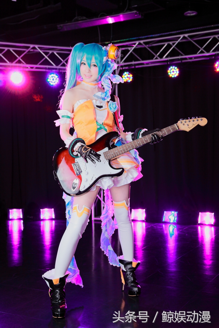 初音未来cos拿录取通知书,初音未来交响乐曲会cos