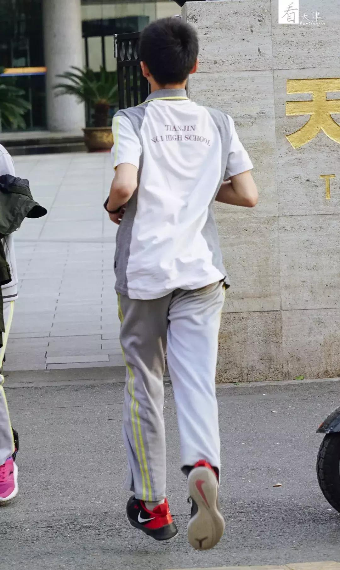 天津各学区的校服,天津市各个学校校服