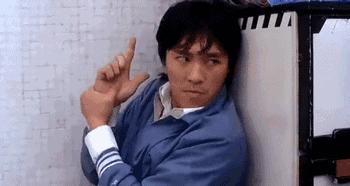 为什么足球运动员都喜欢吐痰,足球场上吐痰犯规吗