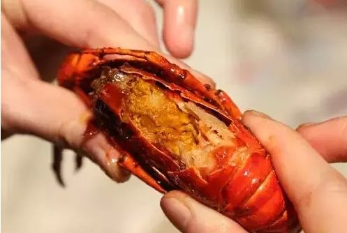 小龙虾夜宵美食最近最火爆的,小龙虾永恒之巅