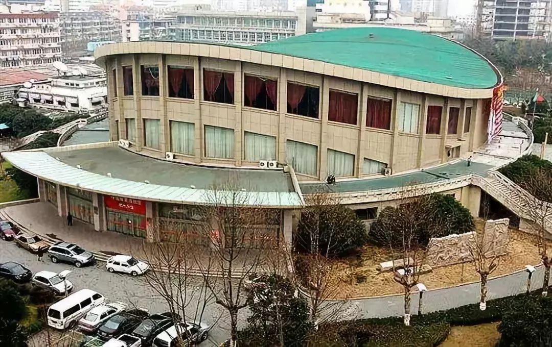 杭州黄龙体育馆广厦,杭州体育馆改造项目投资