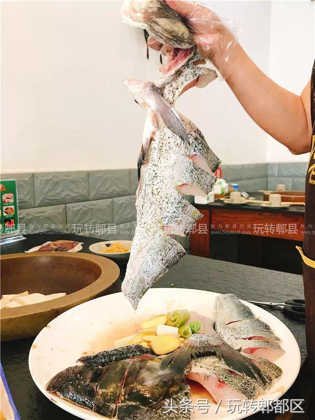 郫都最有名的石锅鱼,石锅鱼金奖