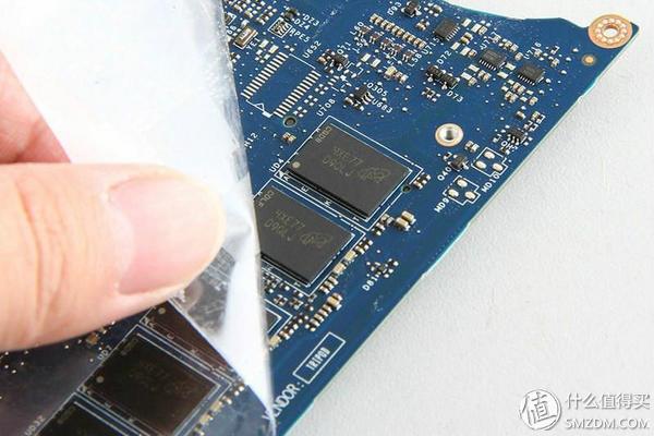“同样配置”贵2000，DellXPS139360有何出众，有何妥协？