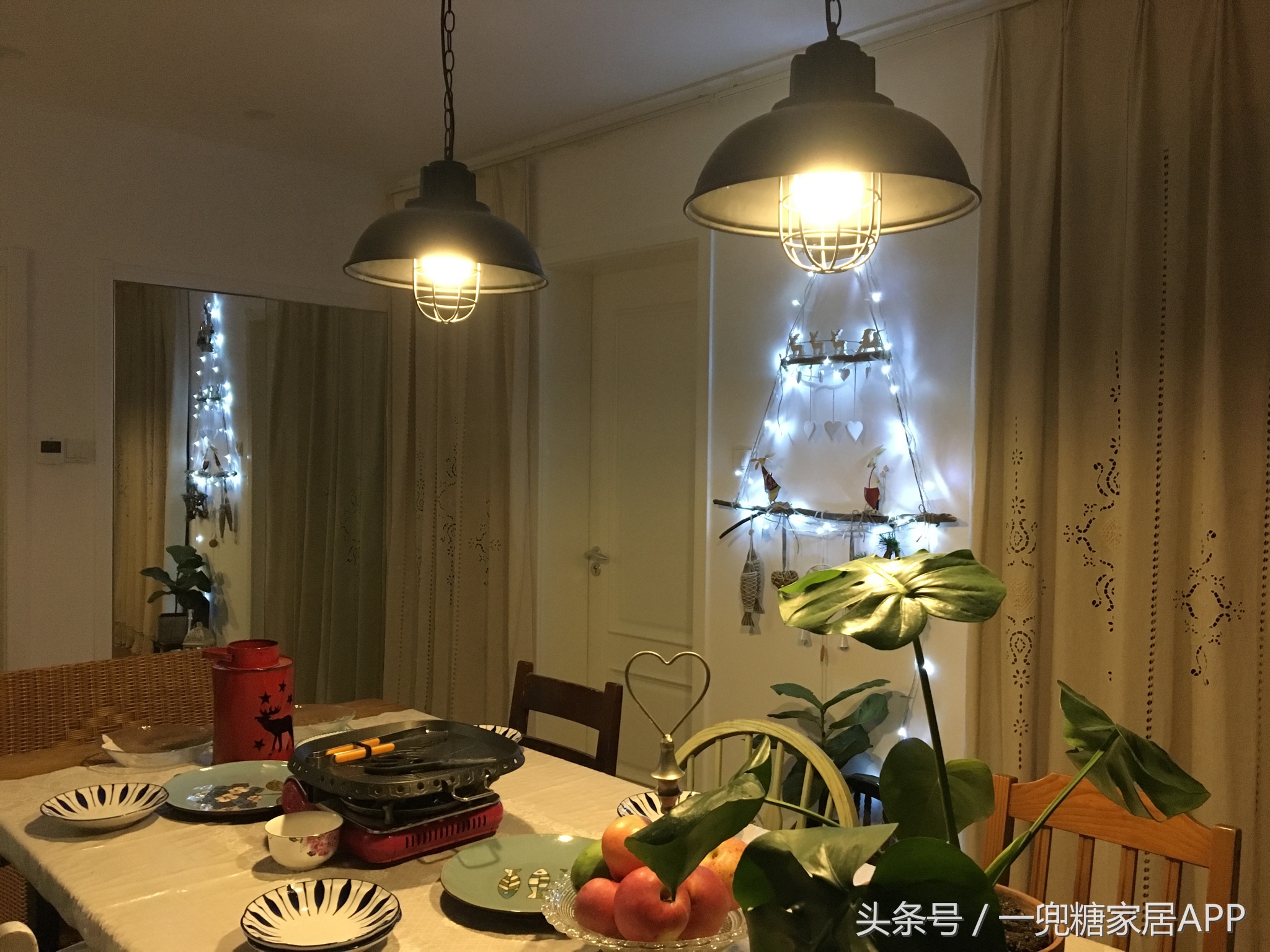 老式缝纫机桌子,老式缝纫机小桌子