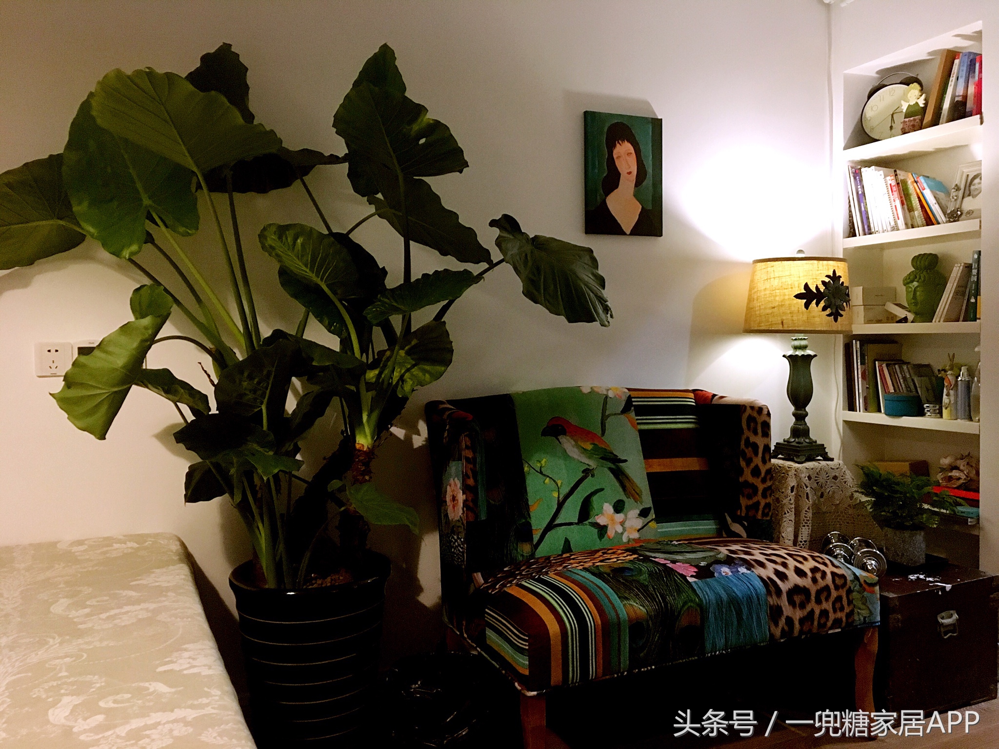 老式缝纫机桌子,老式缝纫机小桌子