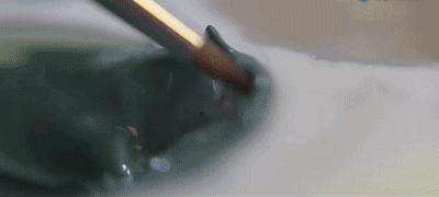 LV的手袋制作过程看不看？｜LVMH又开始“*光脱**光”放飞自我了