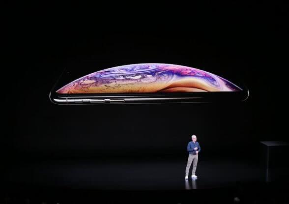 从iPhone到世界足坛从C罗到梅西：让我们看尽这精彩纷呈的十一年