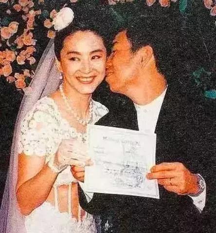 林青霞现场谈及婚姻现状很坦诚,林青霞是否真离婚