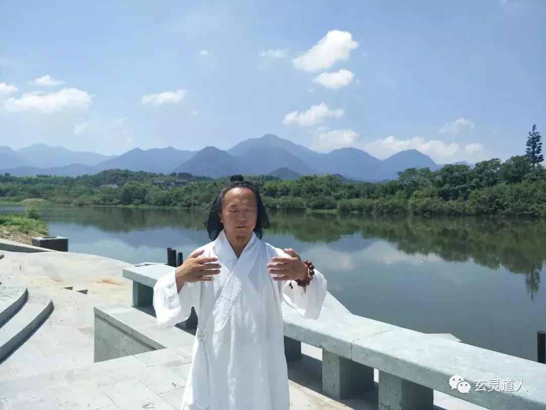 站桩治病的中医理论！